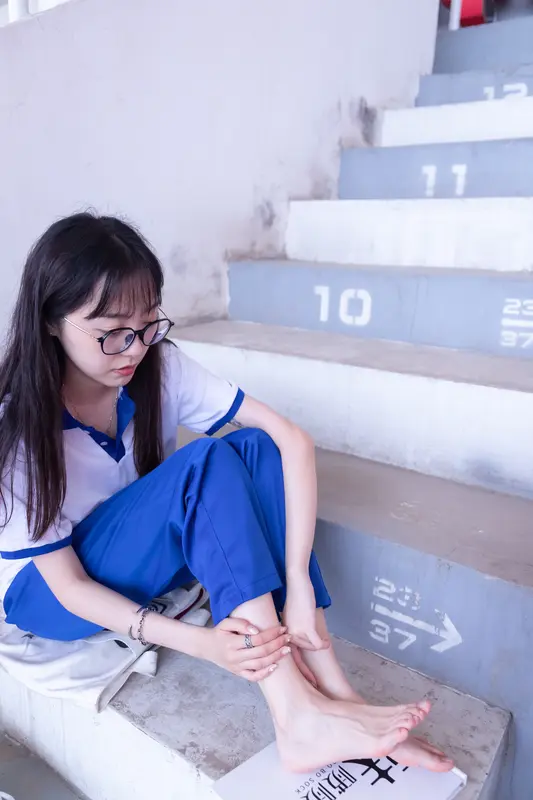 [BoBoSocks袜啵啵]NO.002 稚予-校服、贝壳头、白棉袜、裸足 18