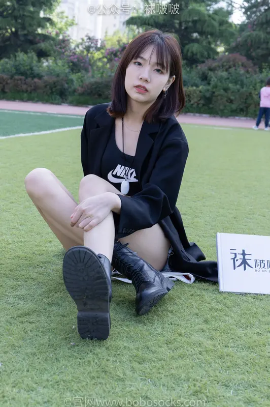 [BoBoSocks袜啵啵]NO.010 小甜豆-马丁靴、白色短棉袜、裸足 10
